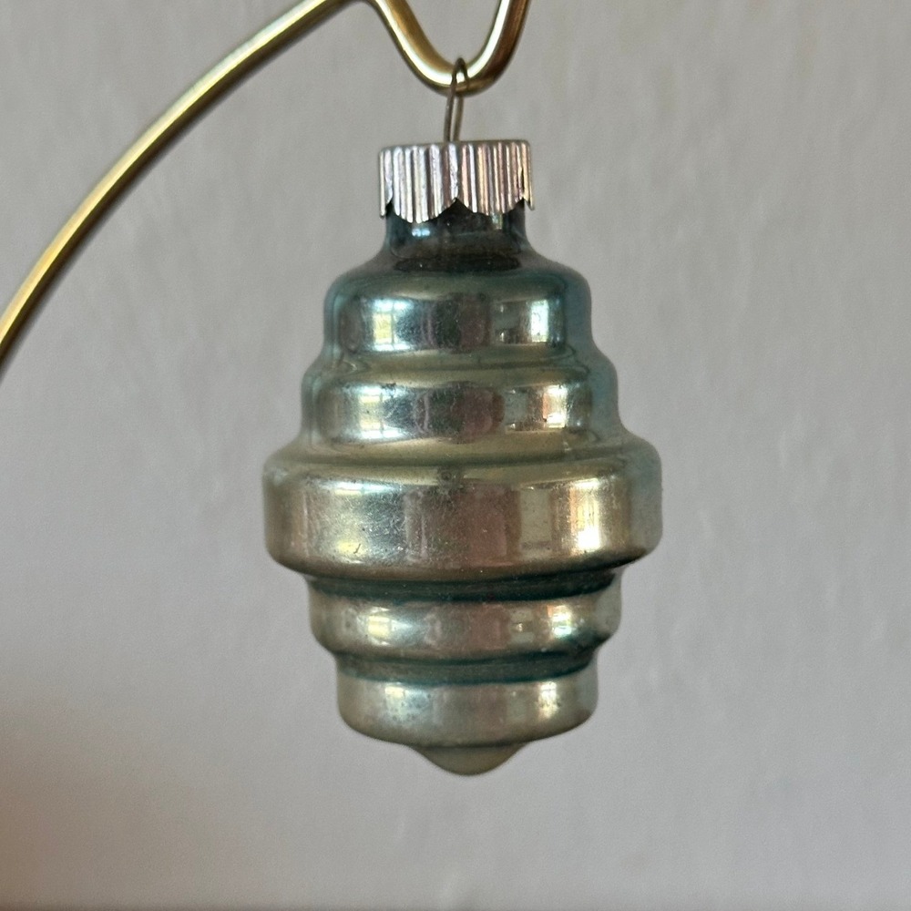 Vtg Shiny Brite Price Cap Christmas Ornament Beehive Ribbed Lantern Silver Blue
